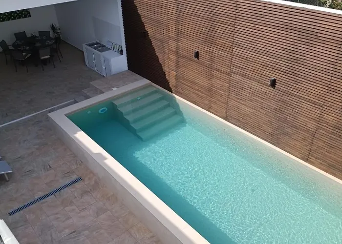 Casa Do Penedo Tatil Evi *